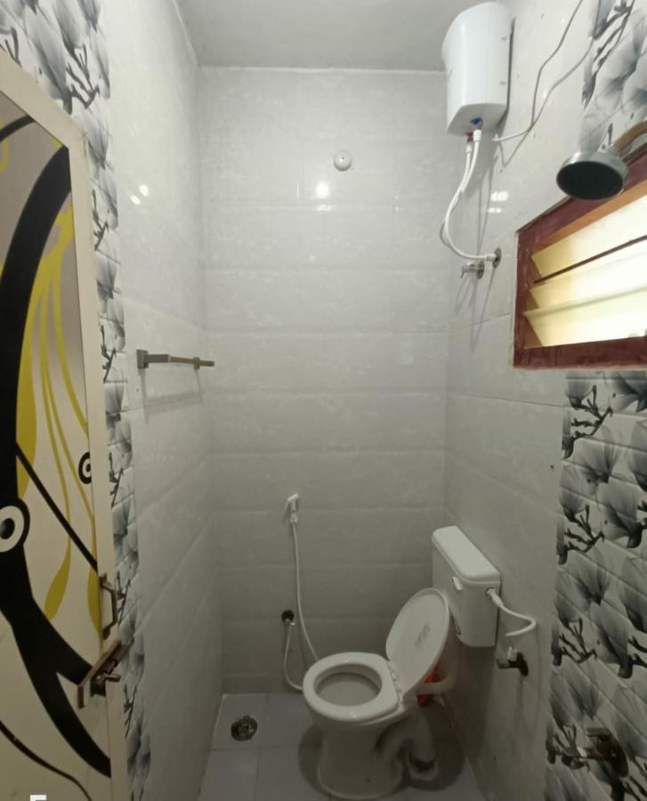 White House Service Villa